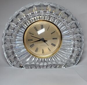 Royal Limited, Vintage 24% Full Lead Crystal Mantle Clock & Gold Colored Accents
